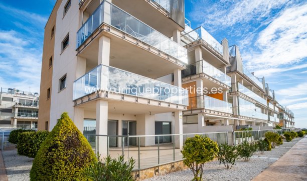 Apartment - Revente -
            Orihuela Costa - JS-16189