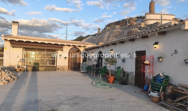 Cave House - Herverkoop - Huescar - Huescar