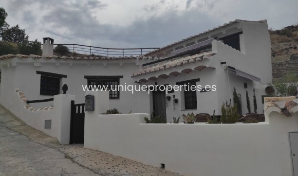 Cave House - Reventa - Galera - Galera