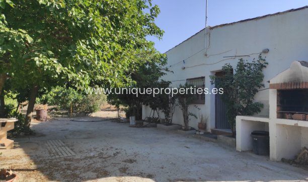 Cortijo - Herverkoop - Caniles - Caniles
