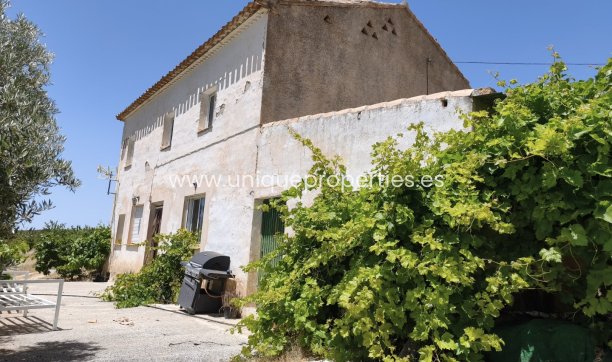 Cortijo - Reventa - Castril - Castril