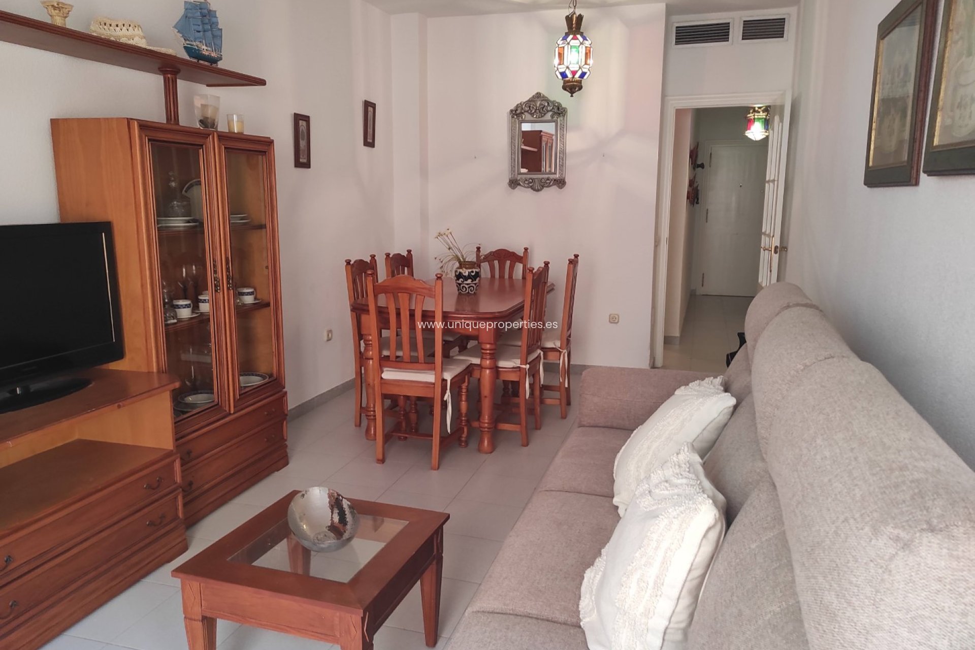 Herverkoop - Apartment -
Garrucha