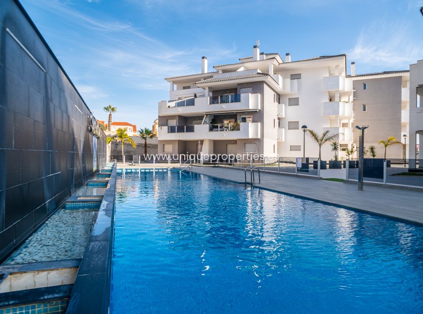 Herverkoop - Apartment -
Orihuela Costa - Villamartín-Las Filipinas