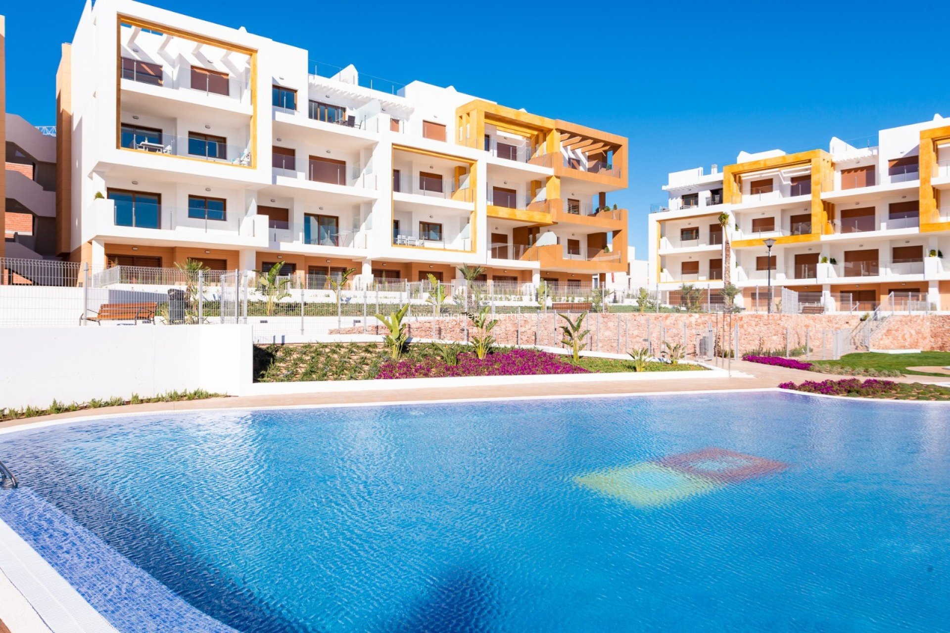 Herverkoop - Apartment -
Orihuela Costa