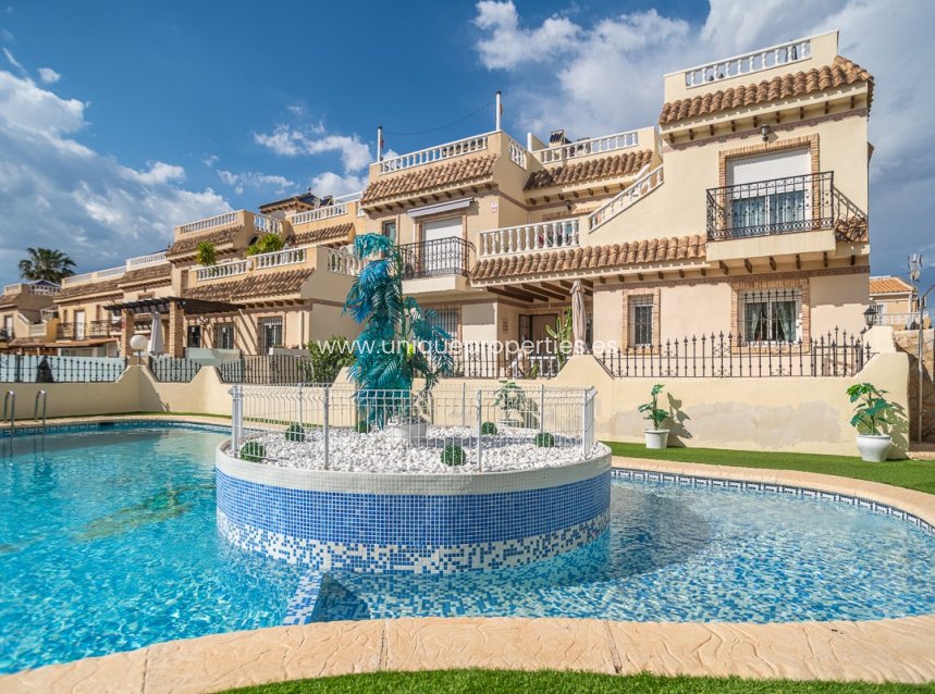 Herverkoop - Apartment -
Orihuela Costa