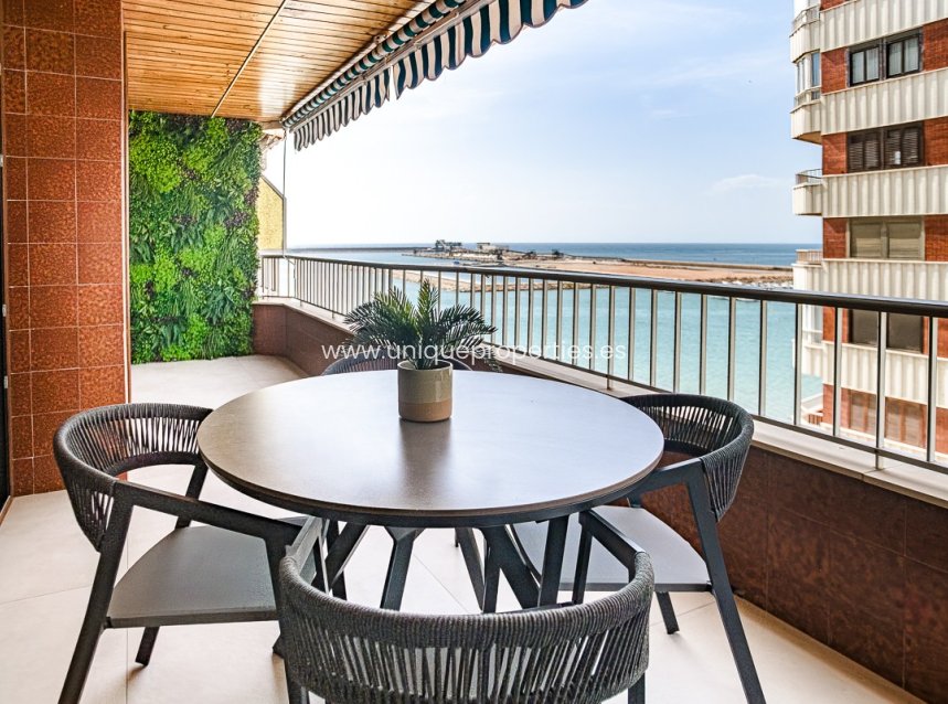 Herverkoop - Apartment -
Torrevieja - Acequion