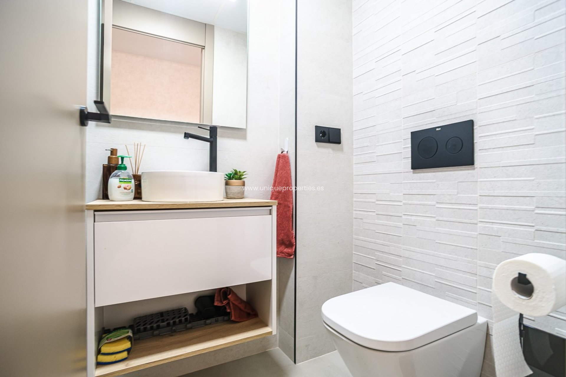 Herverkoop - Apartment -
Torrevieja - Acequion