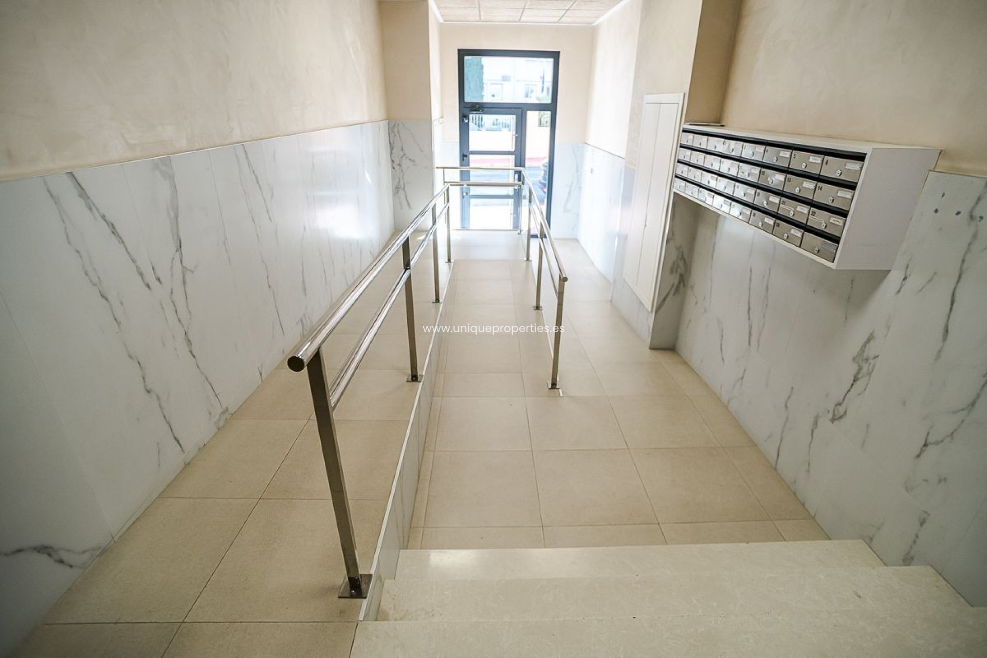 Herverkoop - Apartment -
Torrevieja - Calas Blancas