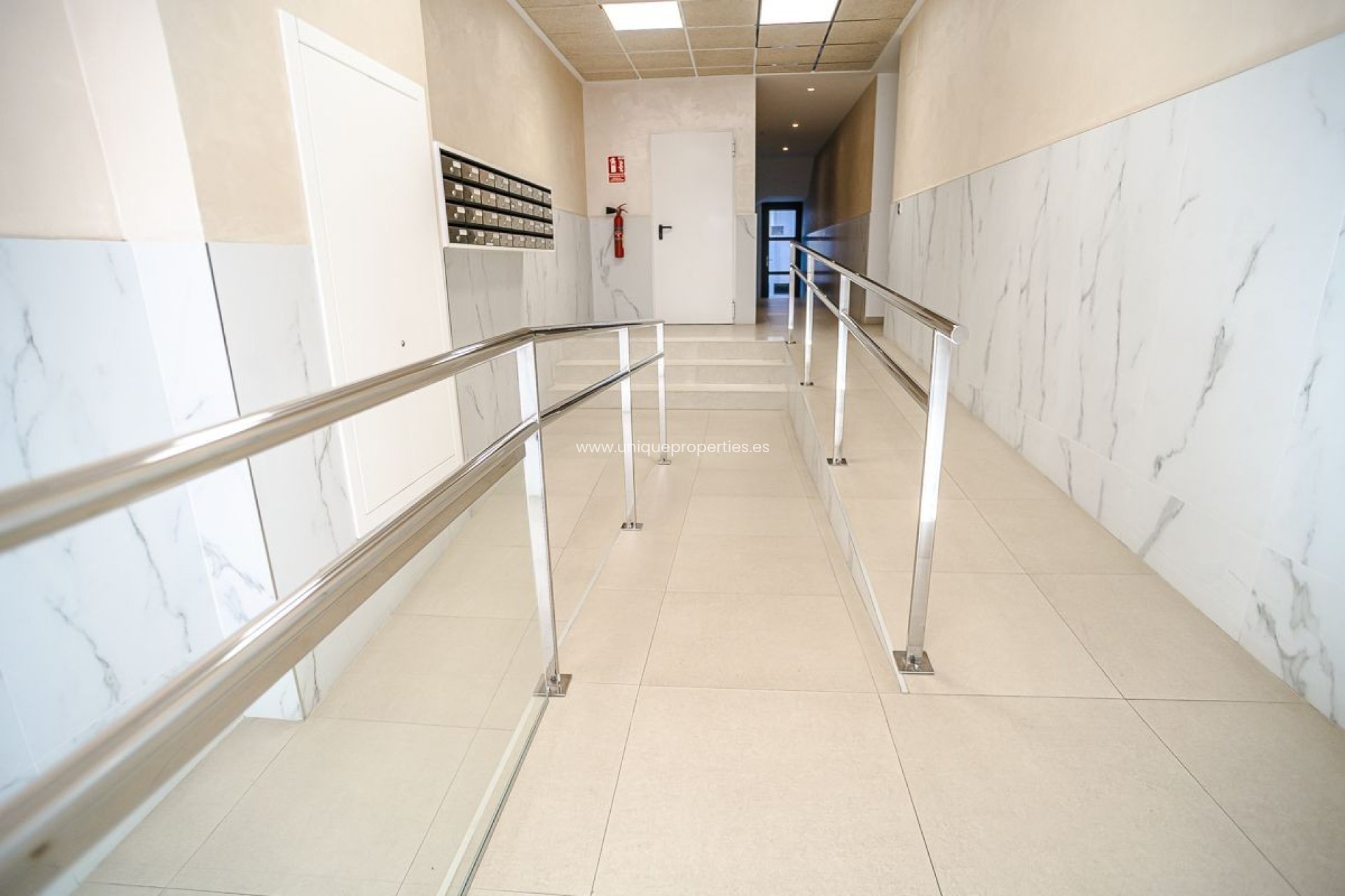 Herverkoop - Apartment -
Torrevieja - Calas Blancas