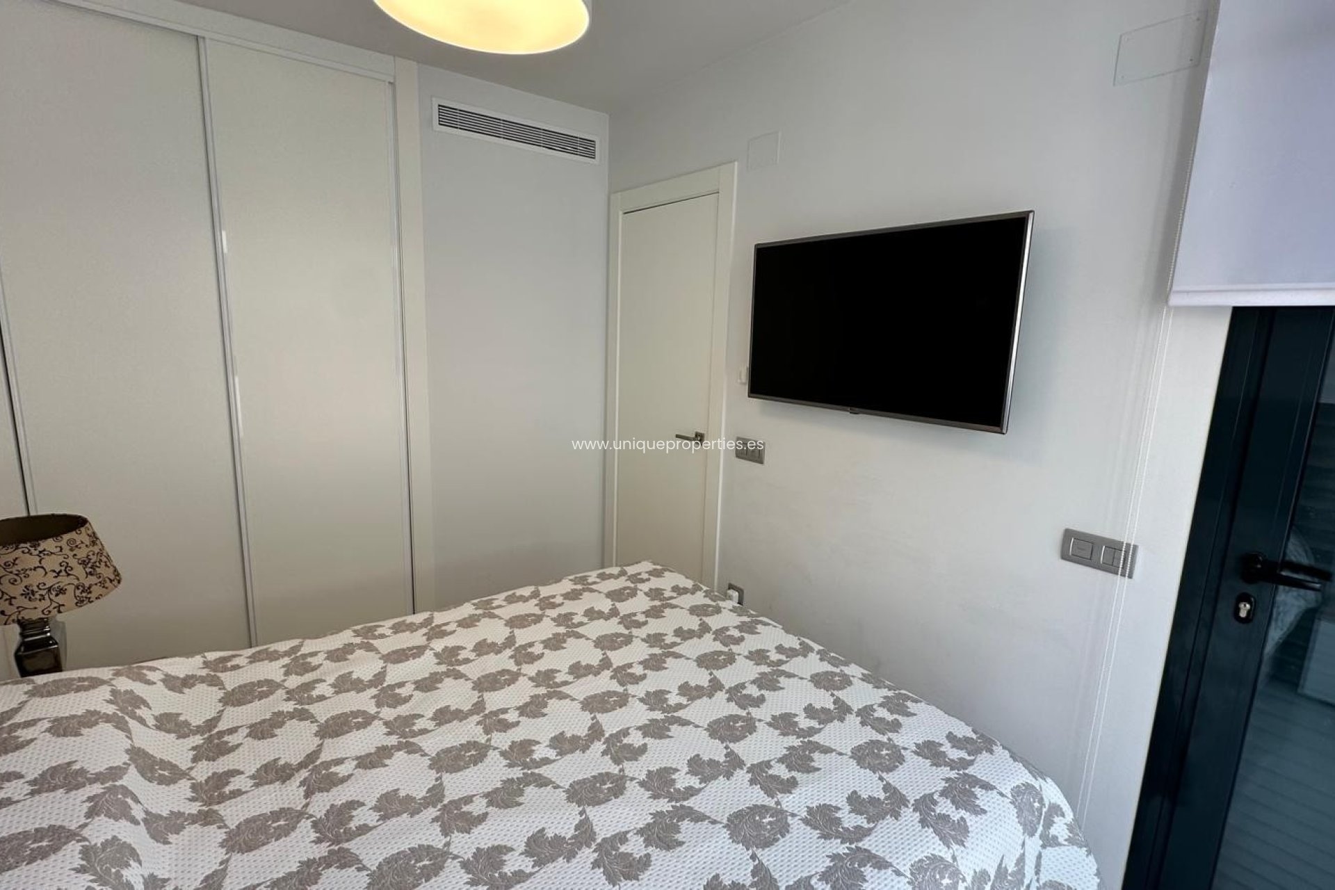 Herverkoop - Apartment -
Torrevieja - Calas Blancas