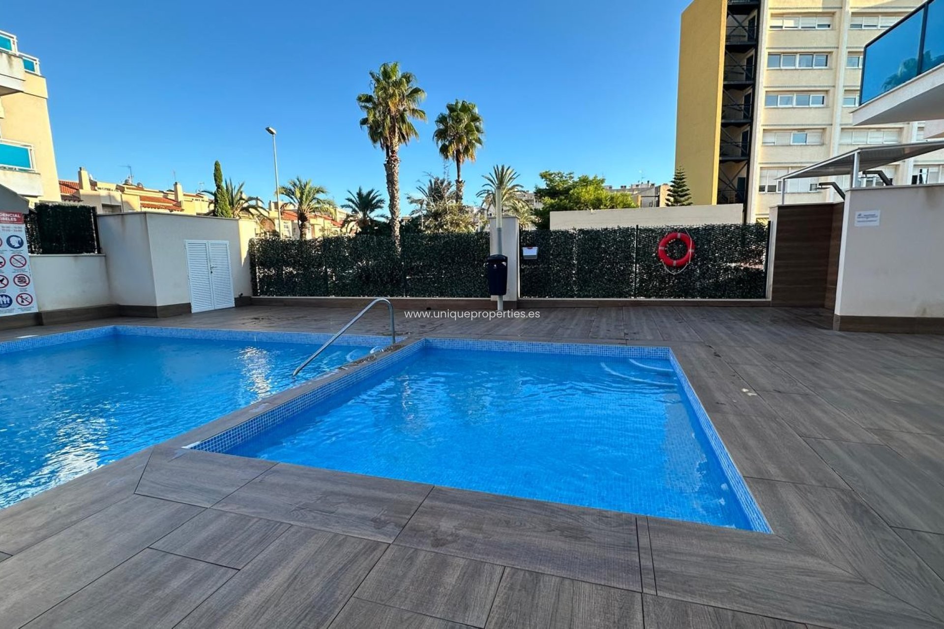 Herverkoop - Apartment -
Torrevieja - Calas Blancas