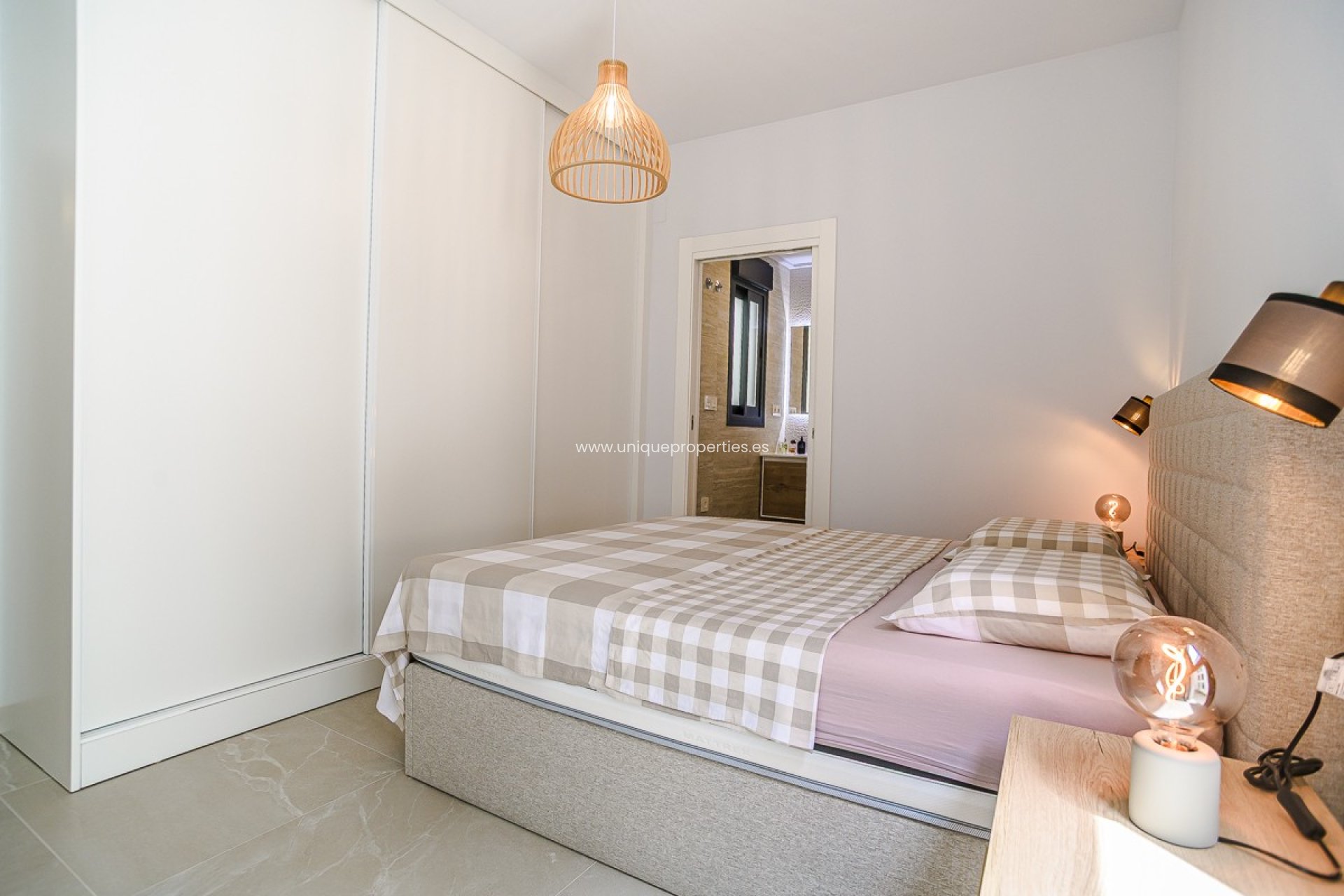 Herverkoop - Apartment -
Torrevieja - Playa del Cura