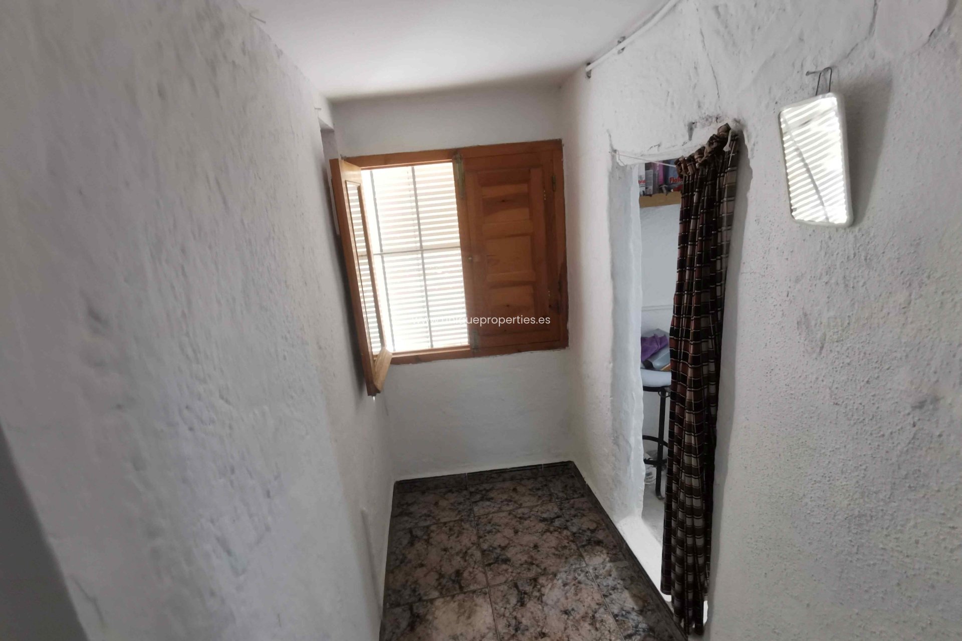 Herverkoop - Cave House -
Benamaurel