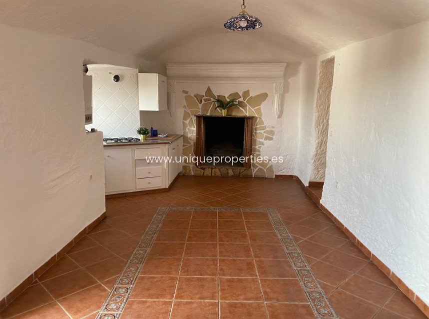 Herverkoop - Cave House -
Cortes de Baza