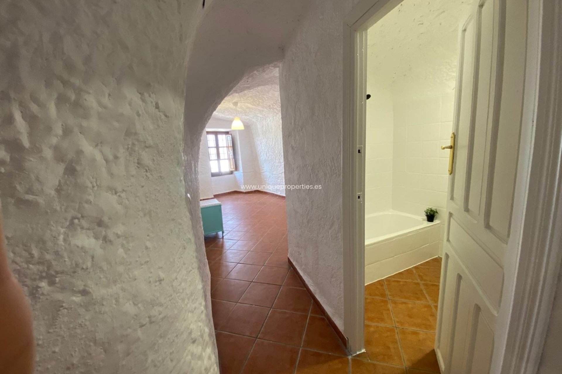 Herverkoop - Cave House -
Cortes de Baza
