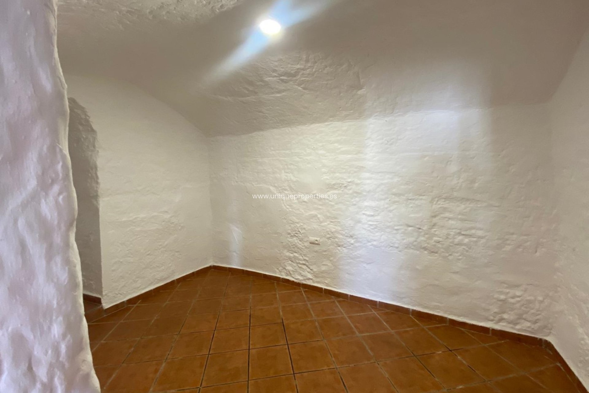Herverkoop - Cave House -
Cortes de Baza