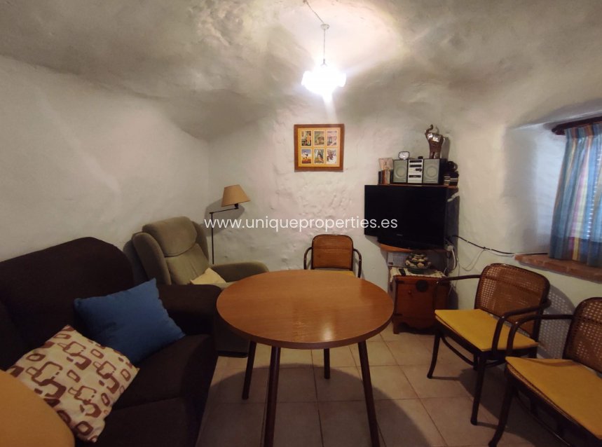 Herverkoop - Cave House -
Huescar