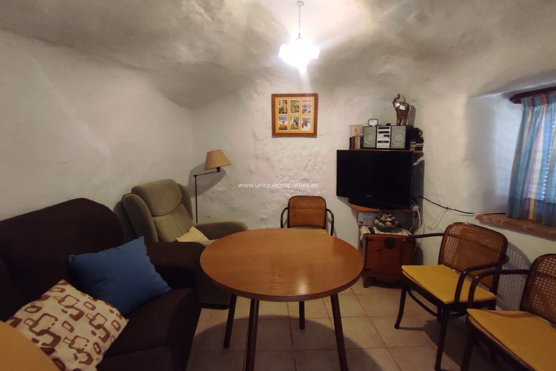 Herverkoop - Cave House -
Huescar