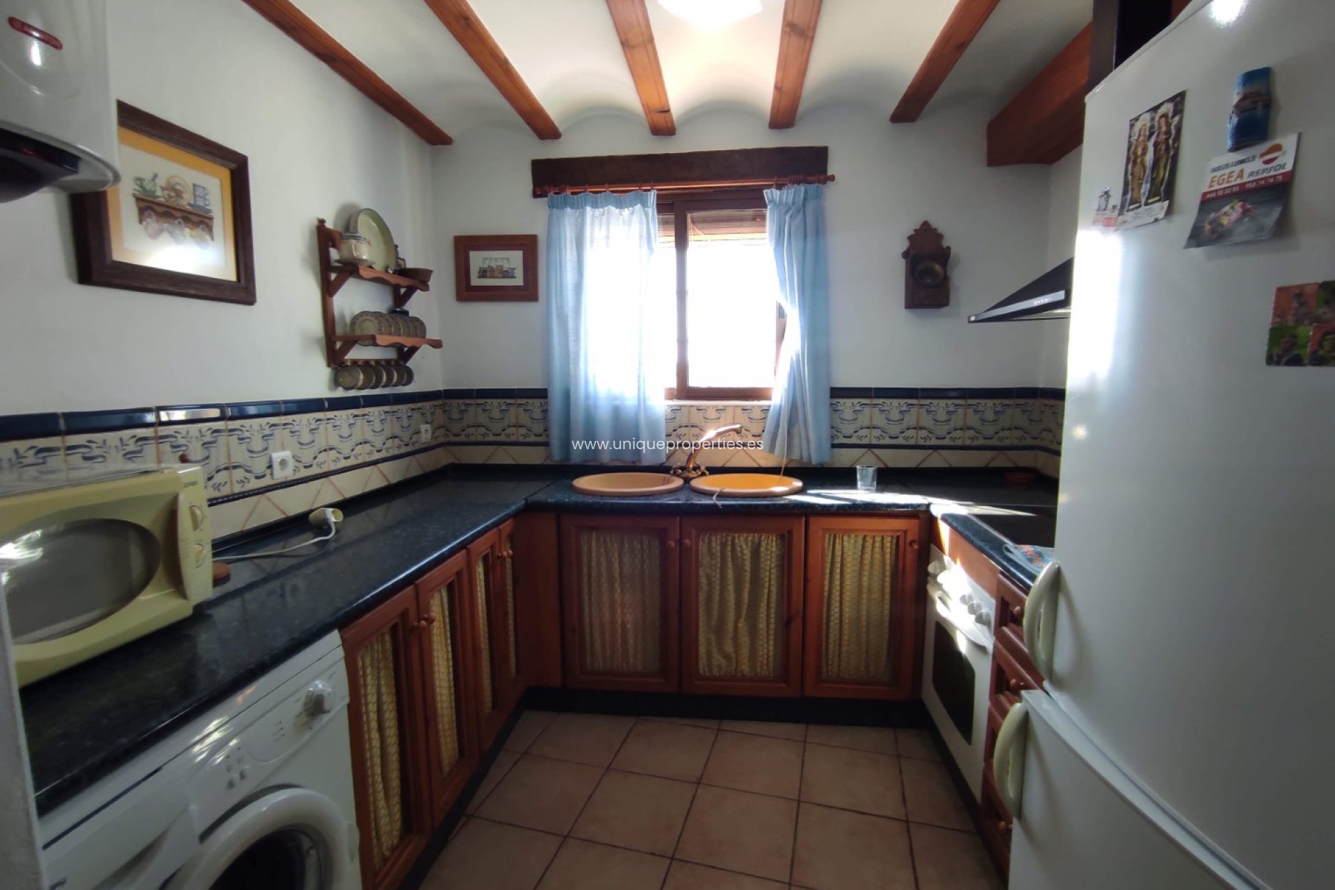 Herverkoop - Cave House -
Huescar