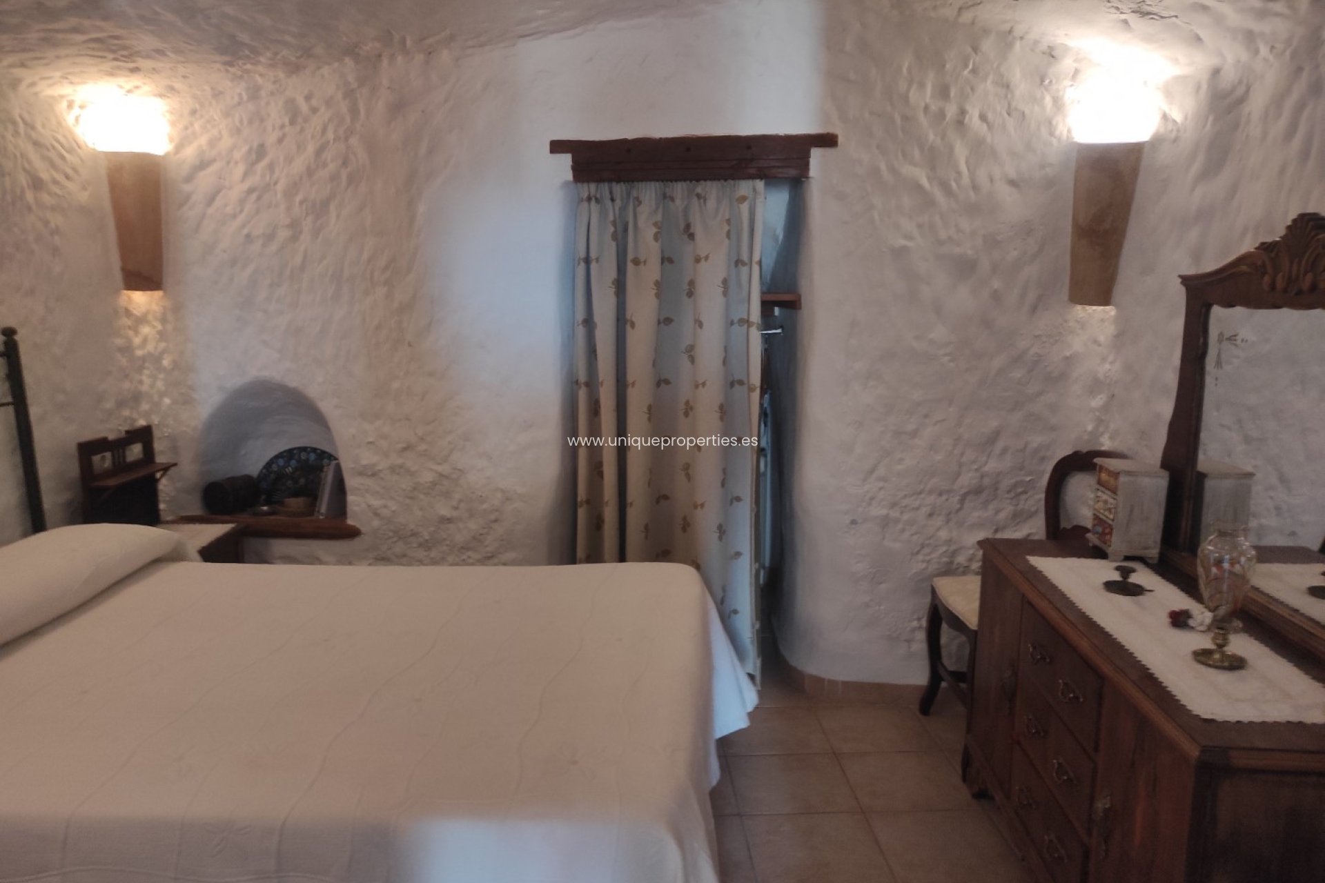 Herverkoop - Cave House -
Huescar