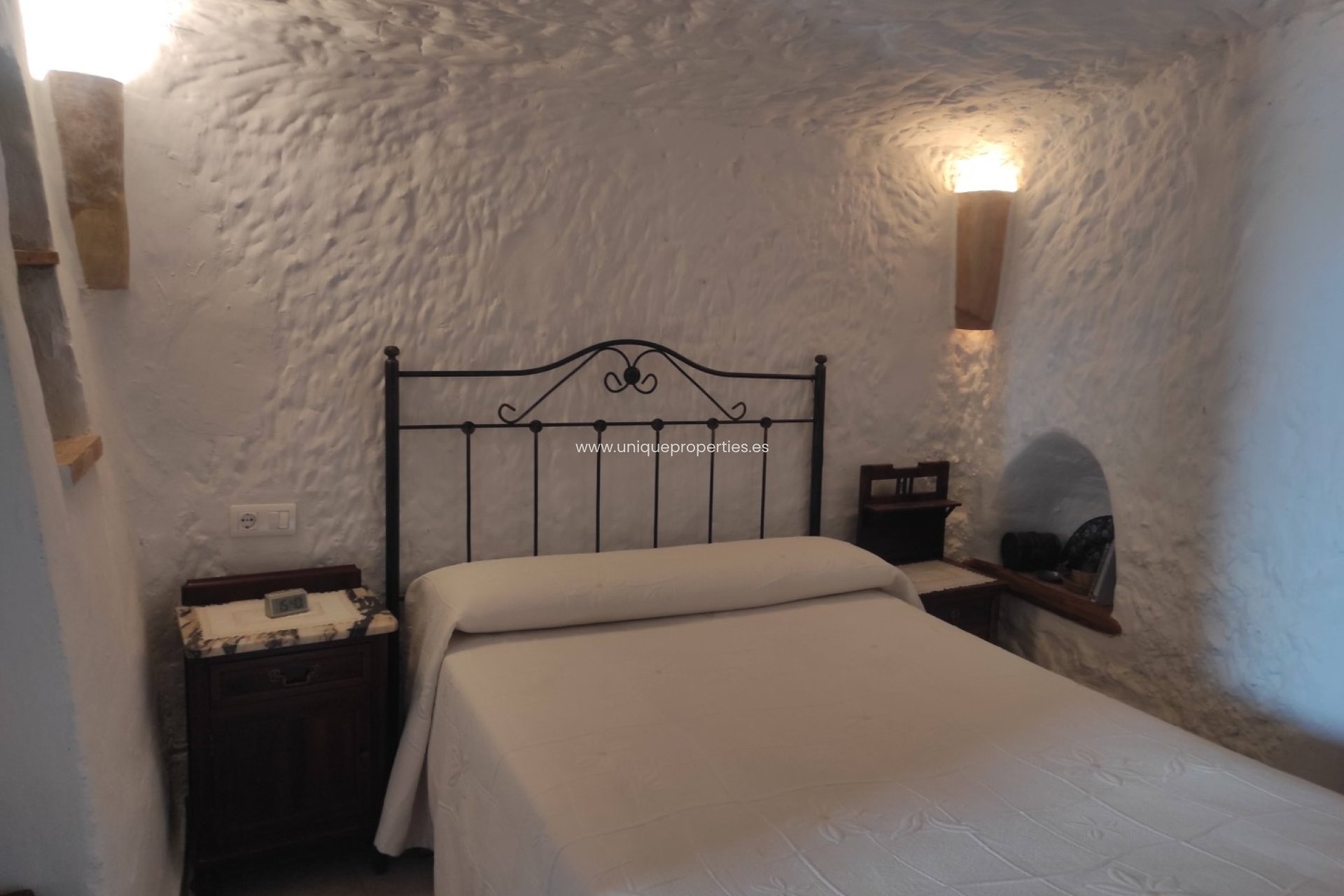 Herverkoop - Cave House -
Huescar