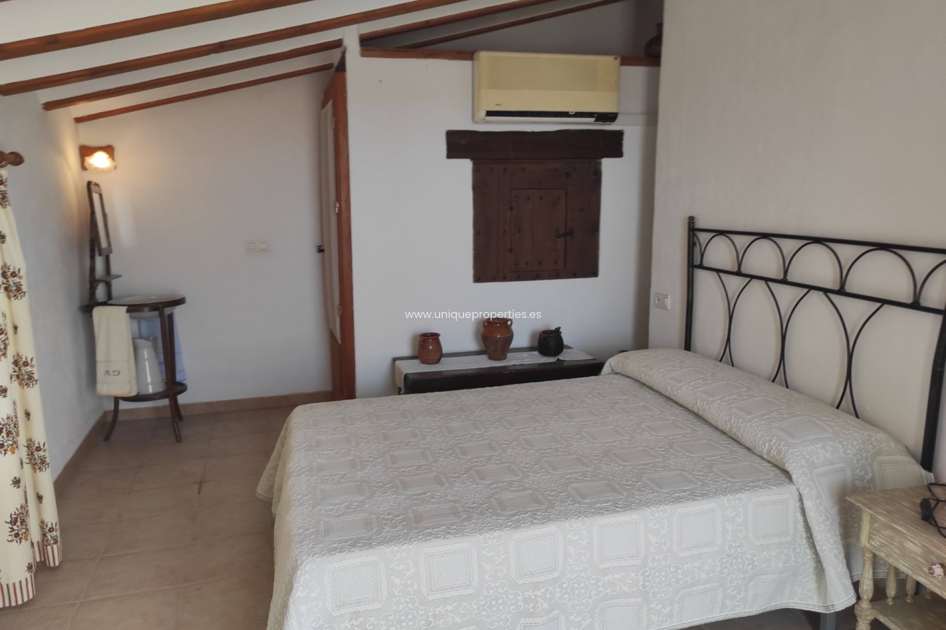 Herverkoop - Cave House -
Huescar