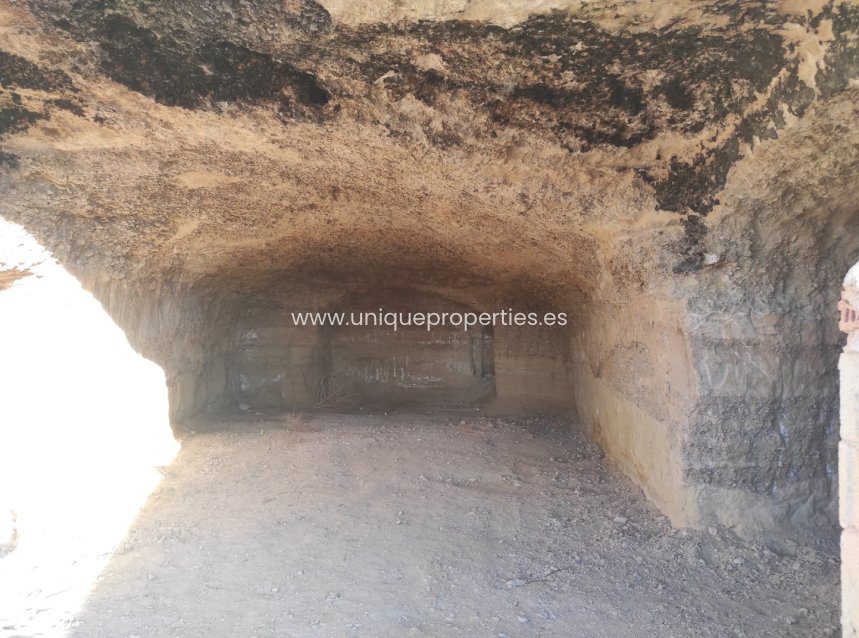 Herverkoop - Cave House -
Huescar