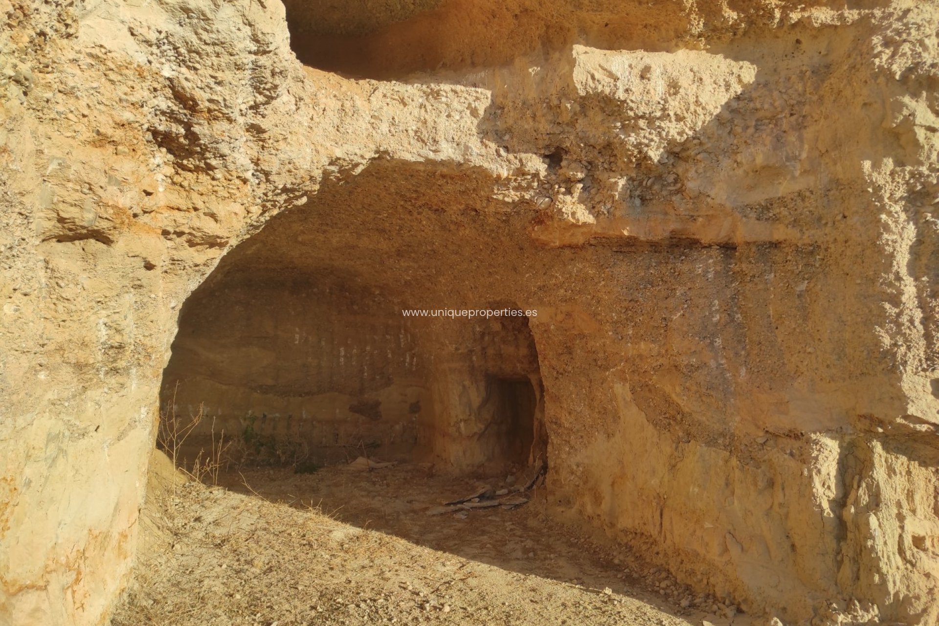 Herverkoop - Cave House -
Huescar