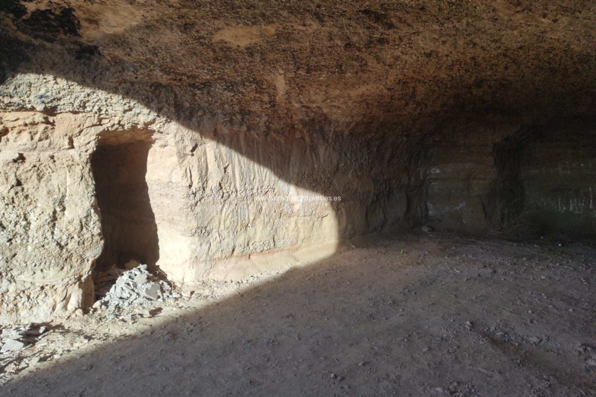 Herverkoop - Cave House -
Huescar