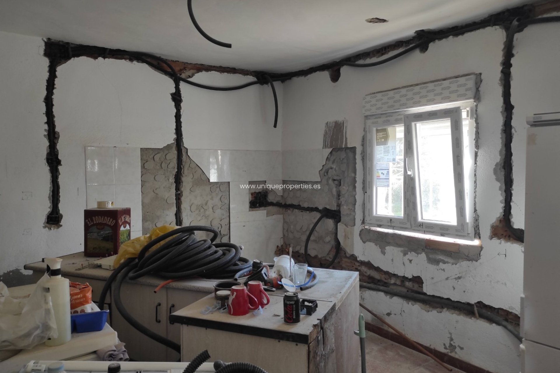 Herverkoop - Cortijo -
Caniles