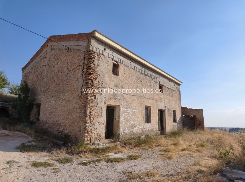 Herverkoop - Cortijo -
Castril