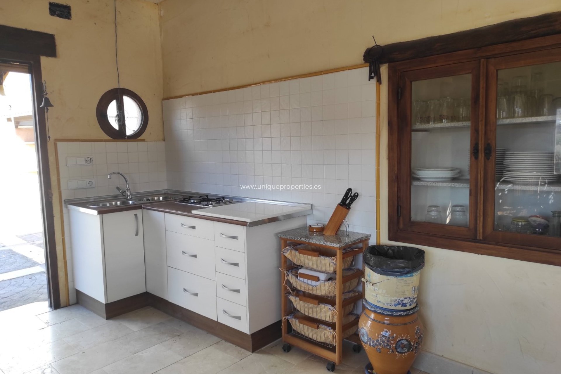 Herverkoop - Cortijo -
Lucar