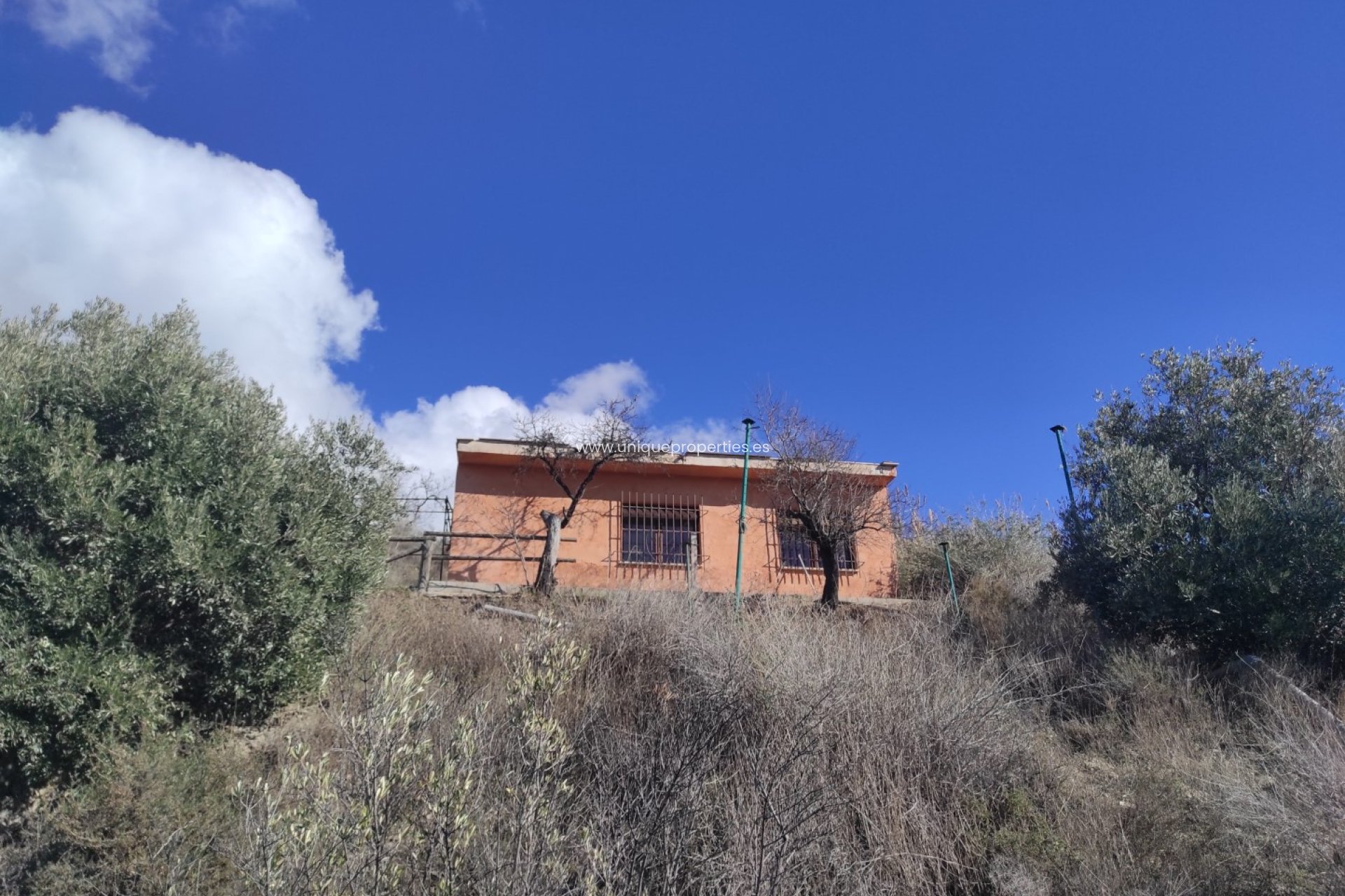 Herverkoop - Cortijo -
Lucar