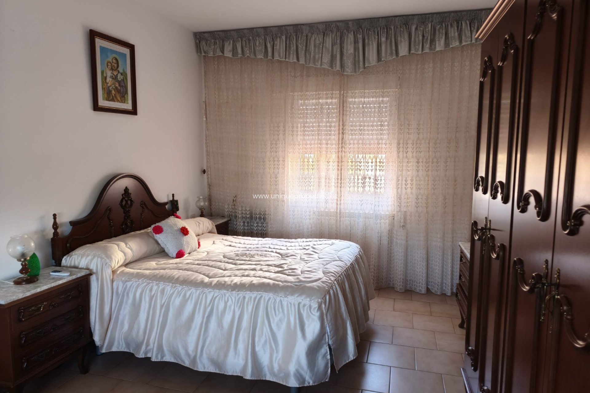 Herverkoop - Country House -
Baza