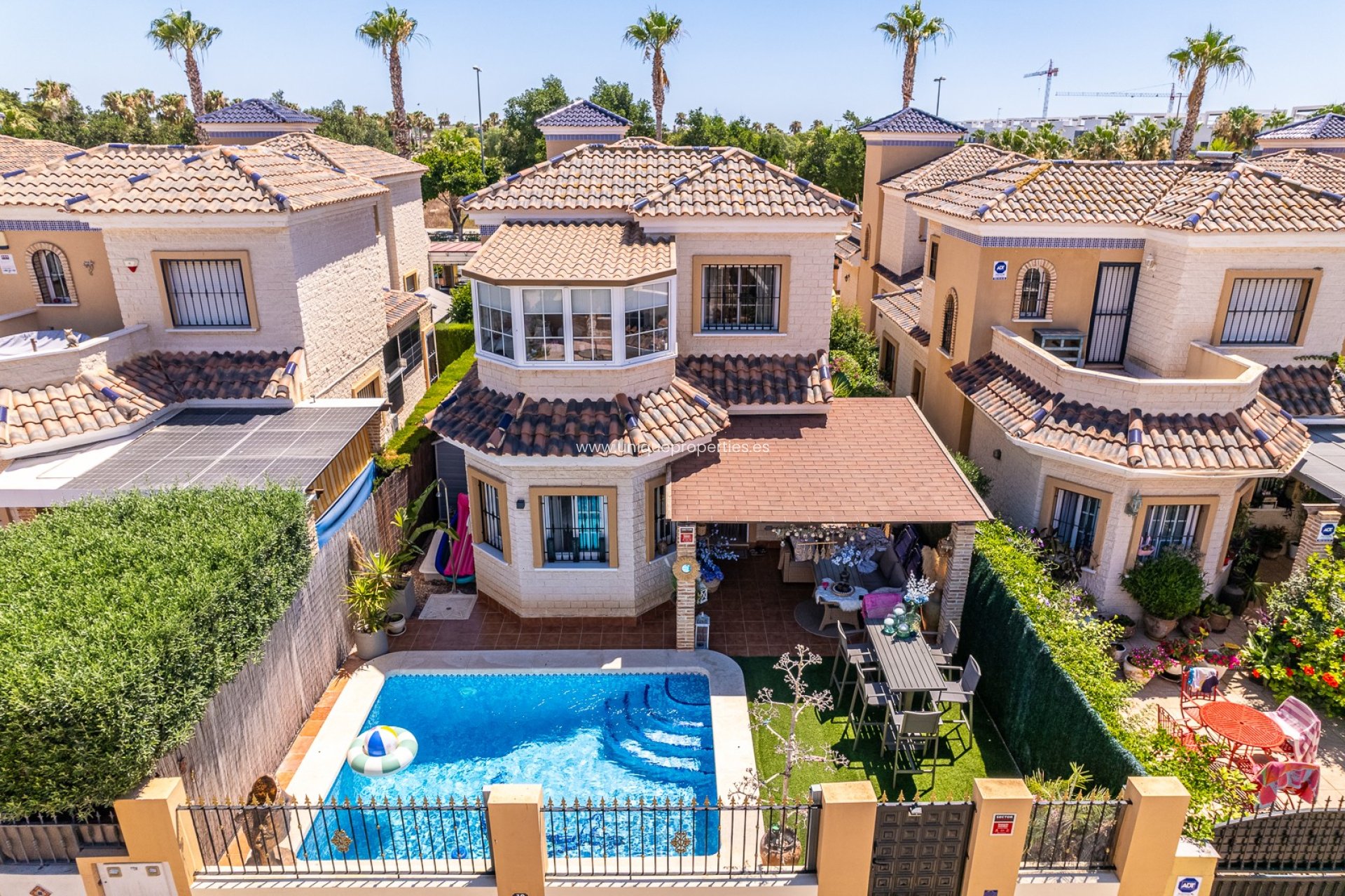 Herverkoop - House -
Guardamar del Segura - EL RASO