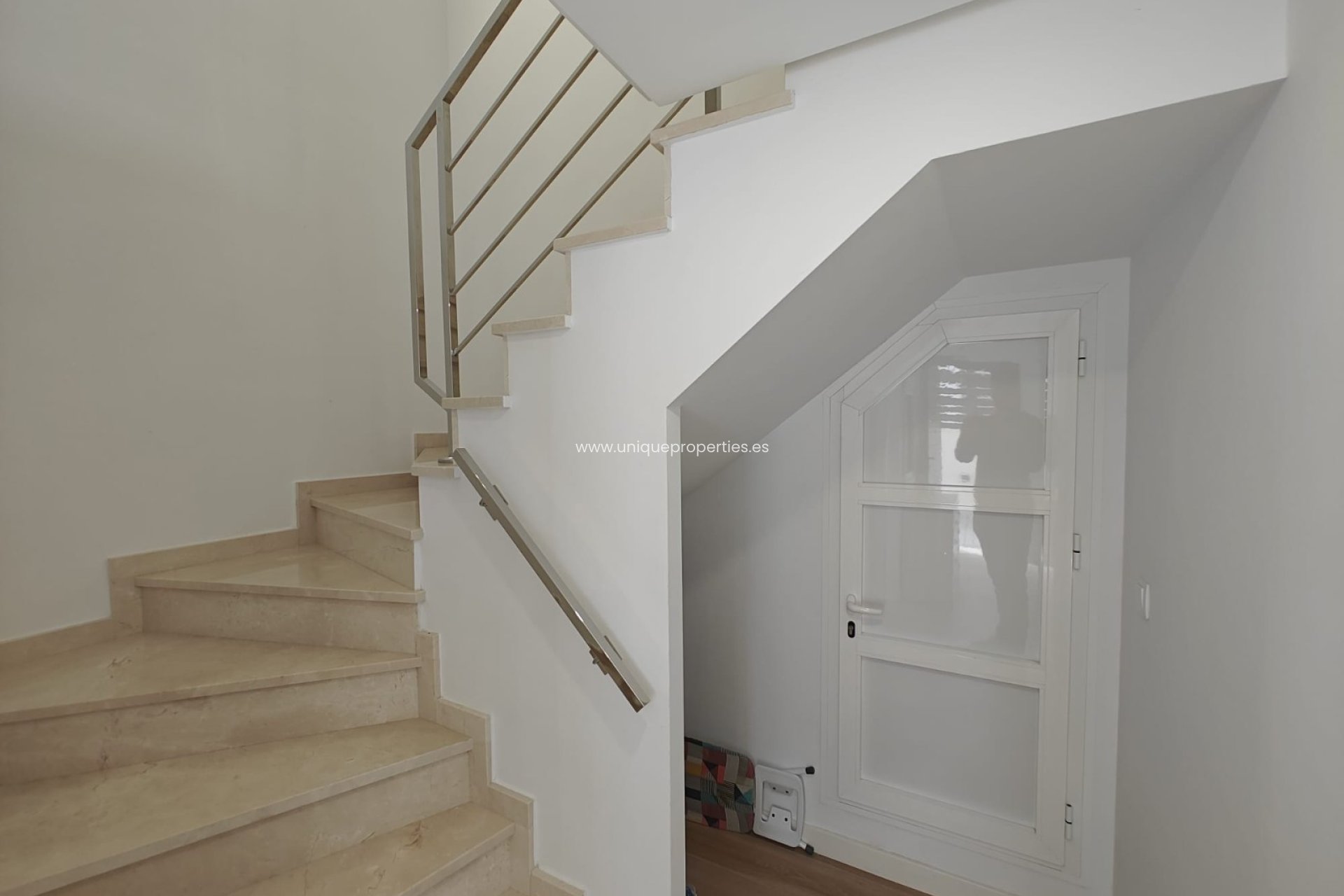 Herverkoop - House - Semi-Detached House -
Cox