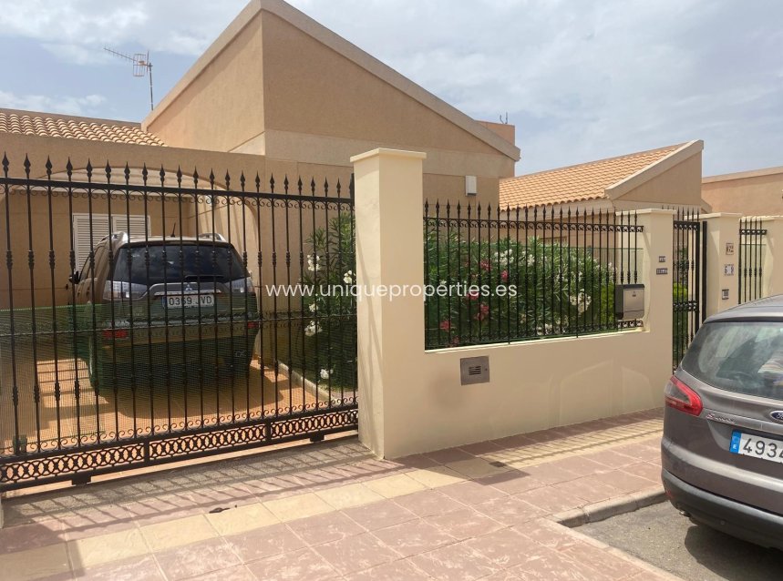 Herverkoop - House - Semi-Detached House -
San Juan de Los Terreros - San Juan de los Terreros  centro