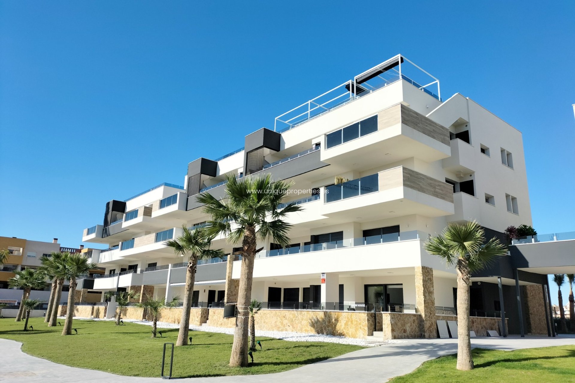 Herverkoop - Penthouse -
PLAYA FLAMENCA