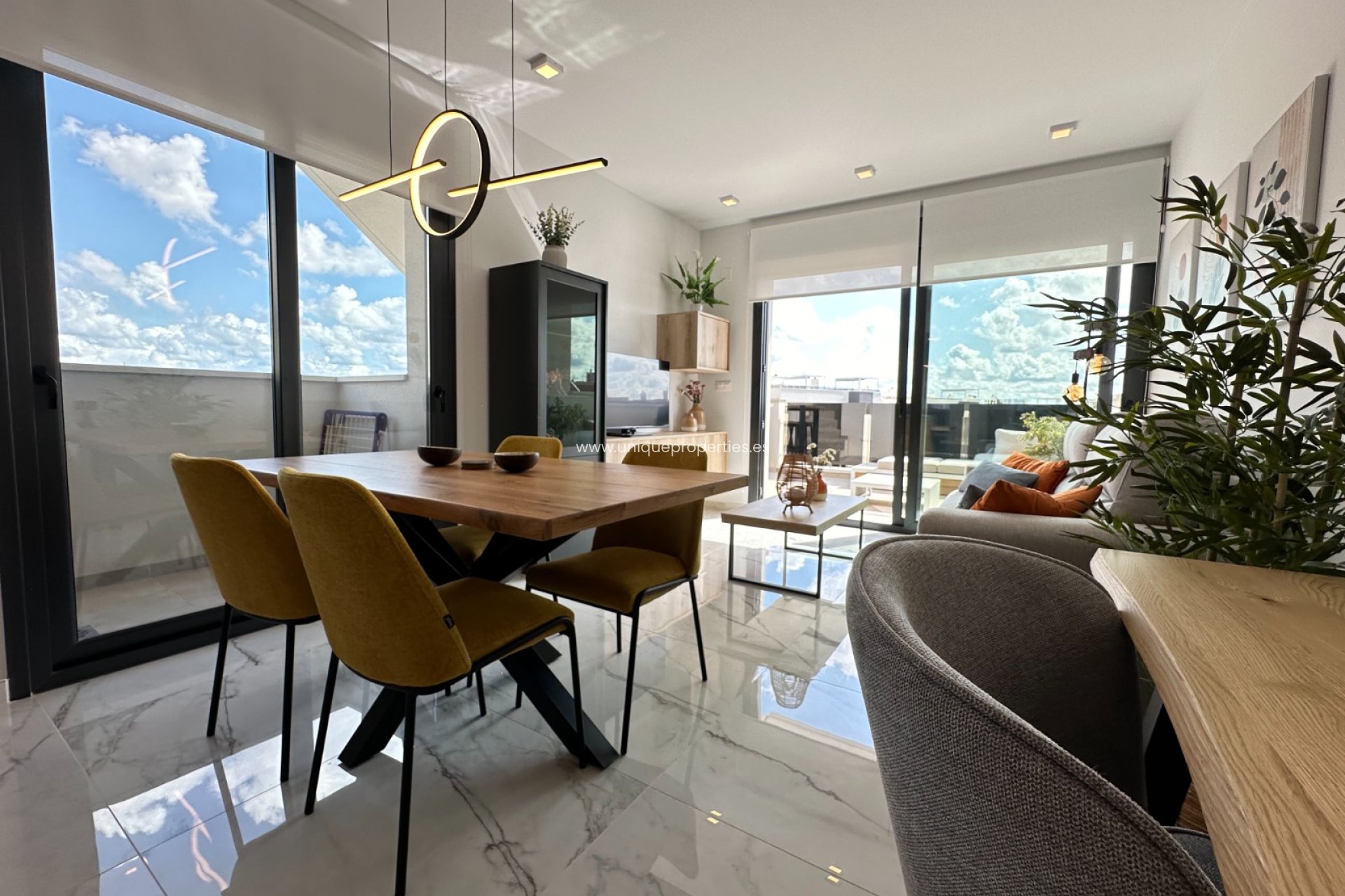 Herverkoop - Penthouse -
PLAYA FLAMENCA