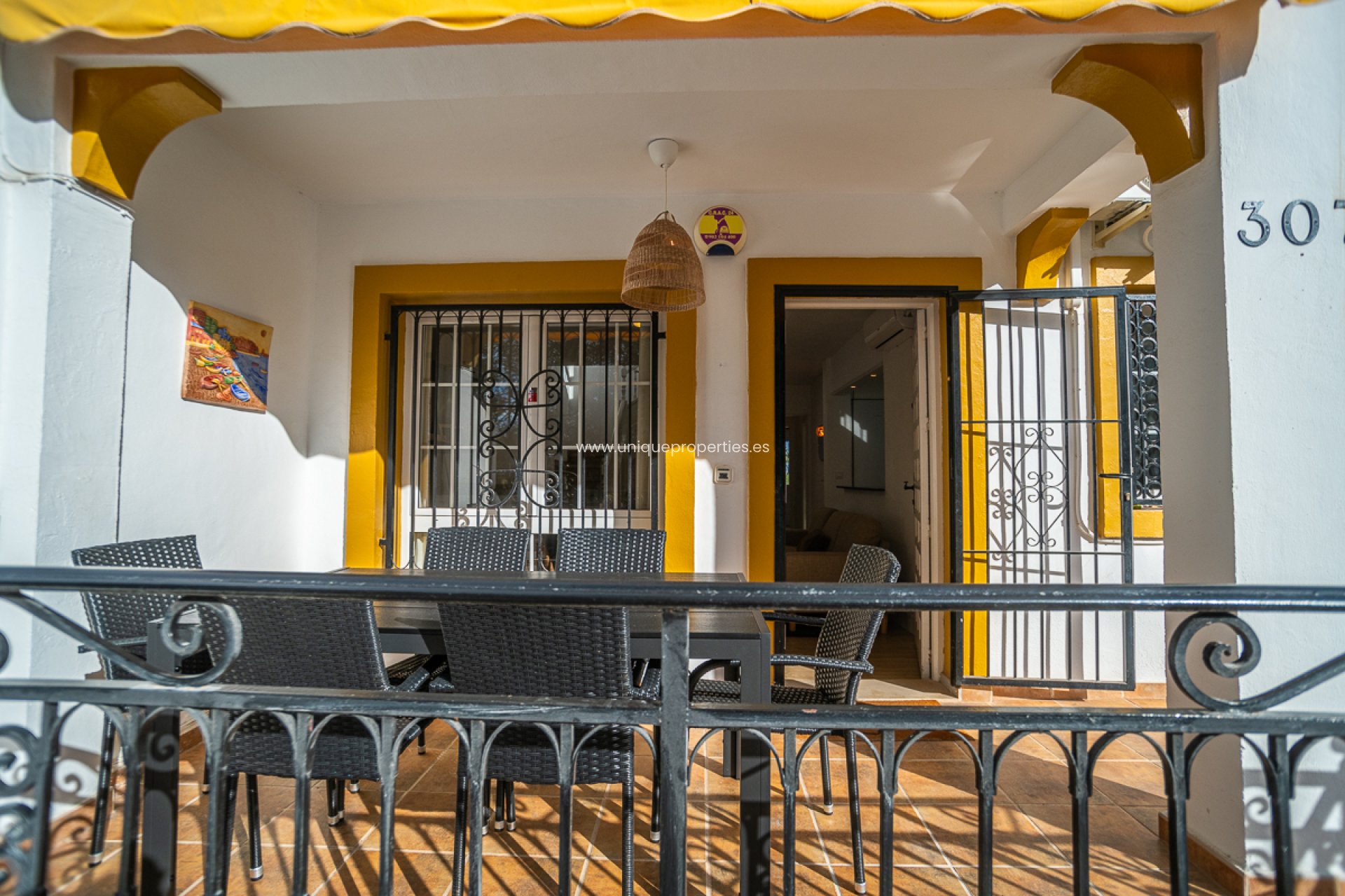 Herverkoop - Semi-Detached -
Orihuela Costa - Villa Martin