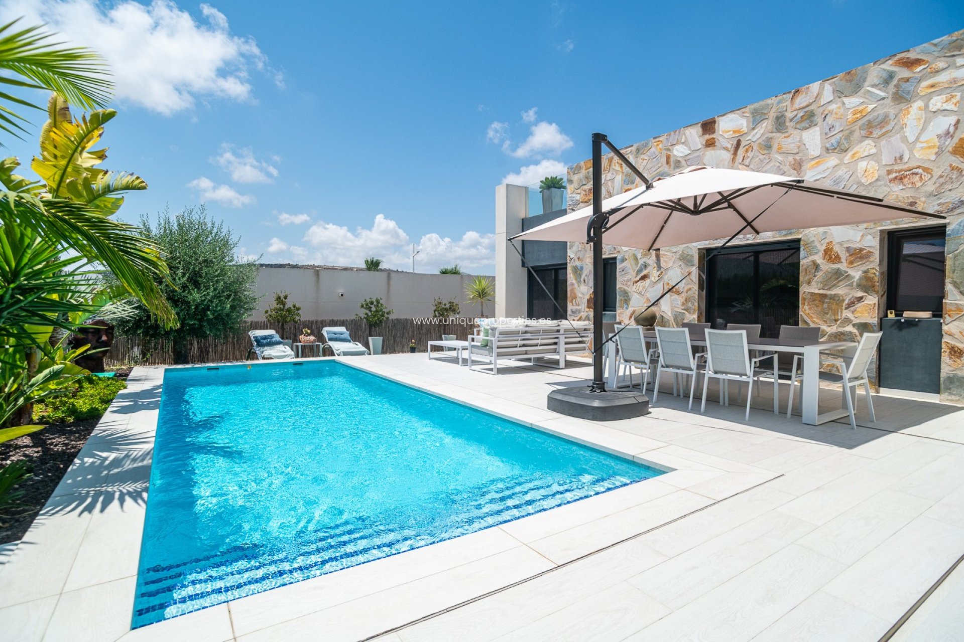 Herverkoop - Villa -
Algorfa - La Finca Golf