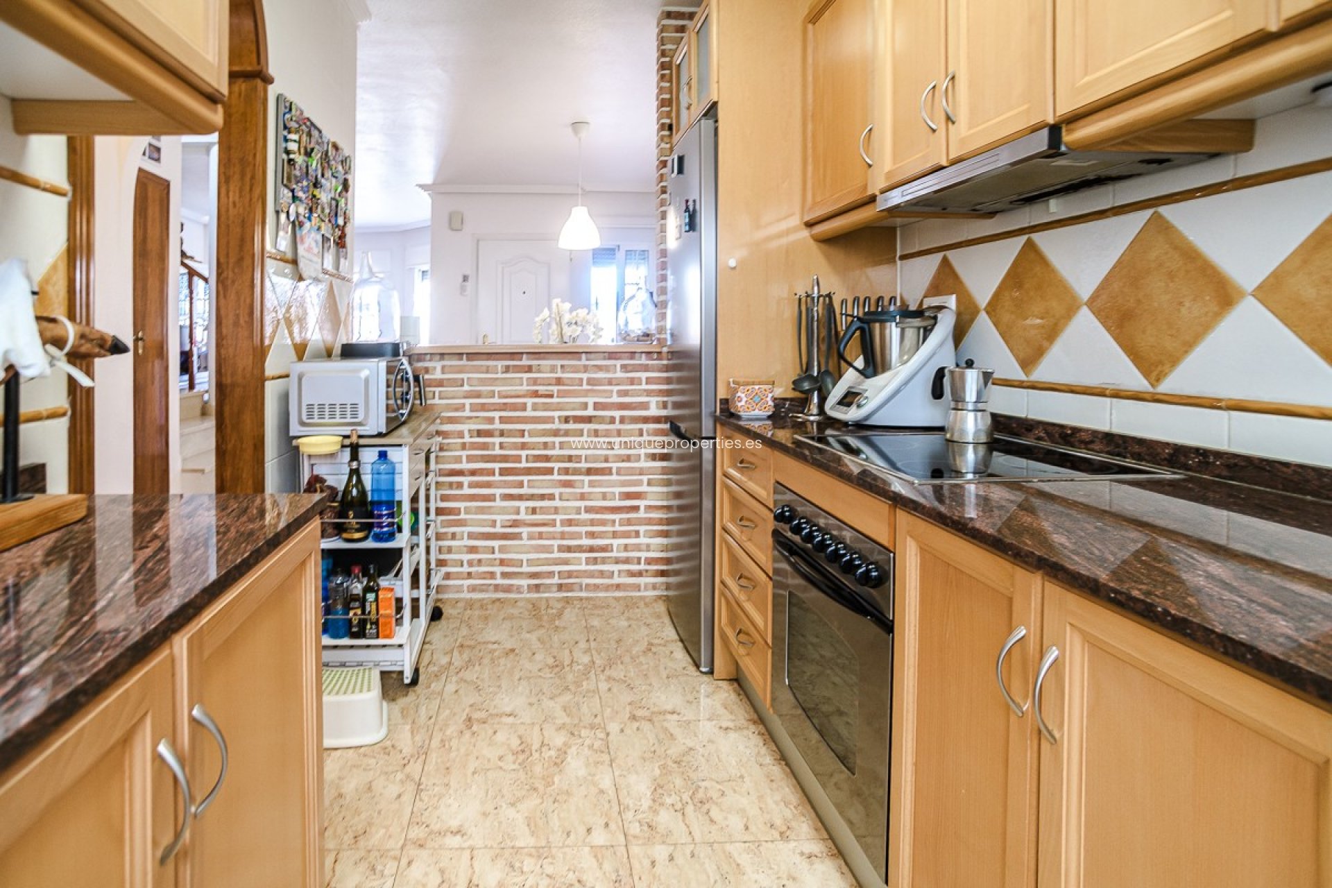 Herverkoop - Villa -
Guardamar del Segura - EL RASO