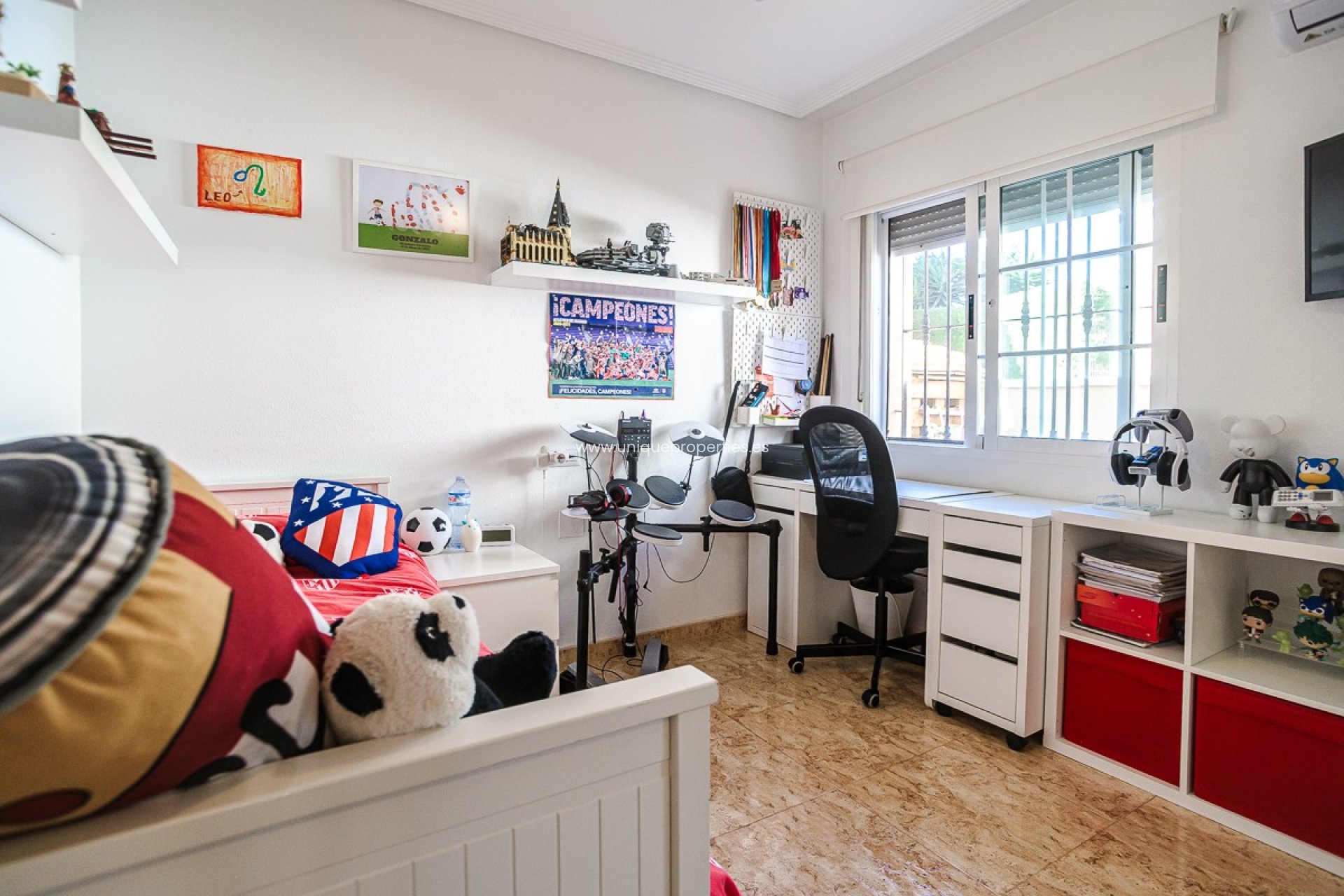 Herverkoop - Villa -
Guardamar del Segura - EL RASO