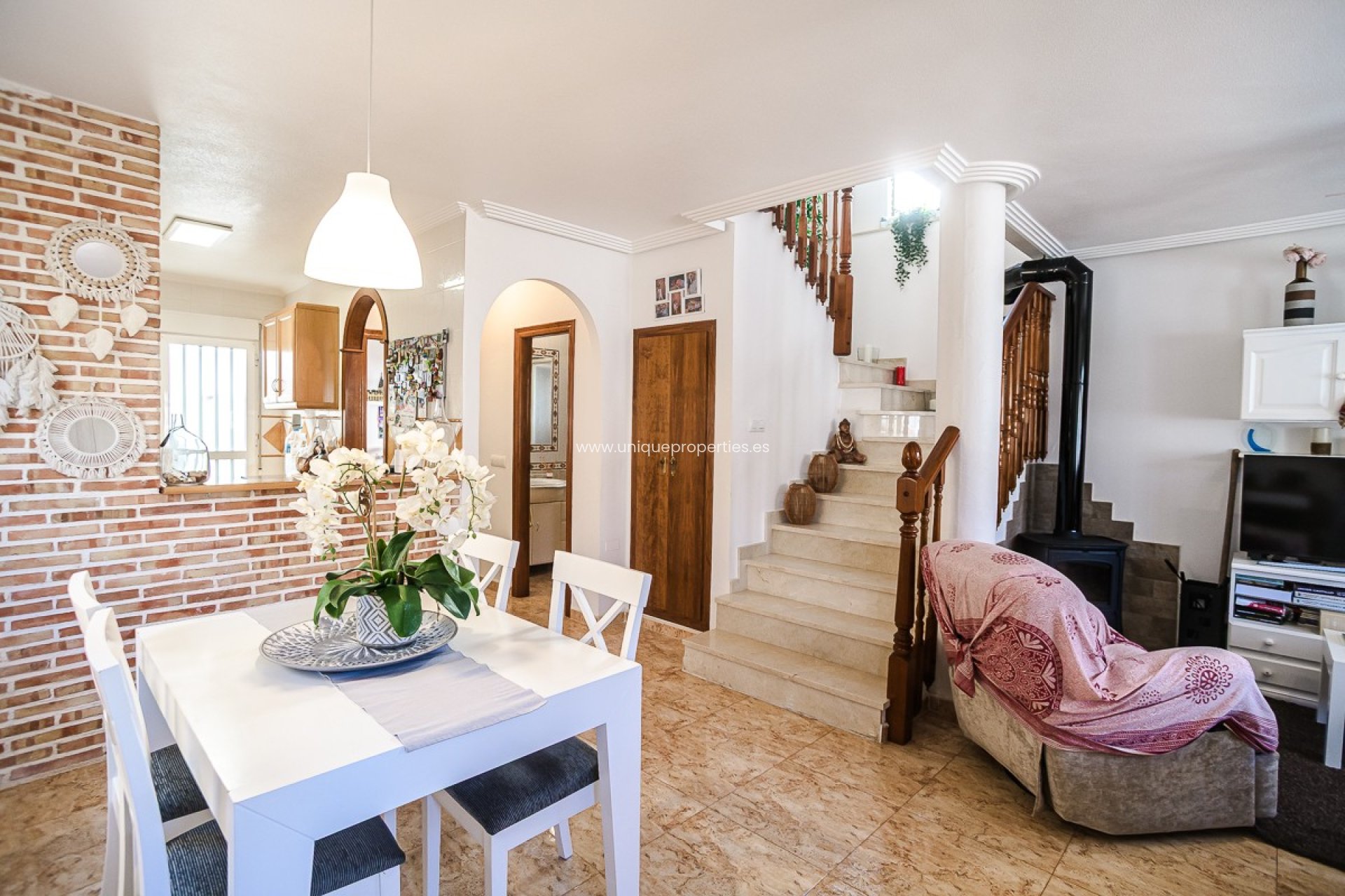 Herverkoop - Villa -
Guardamar del Segura - EL RASO