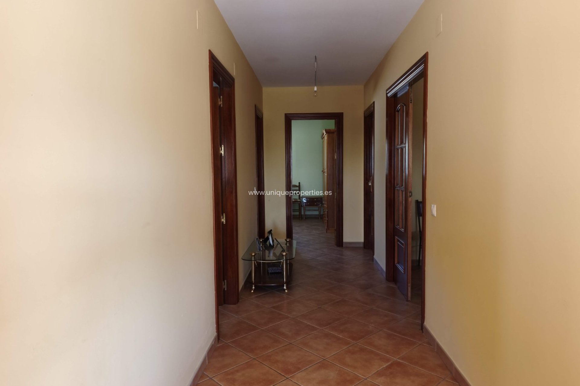 Herverkoop - Villa -
Huescar