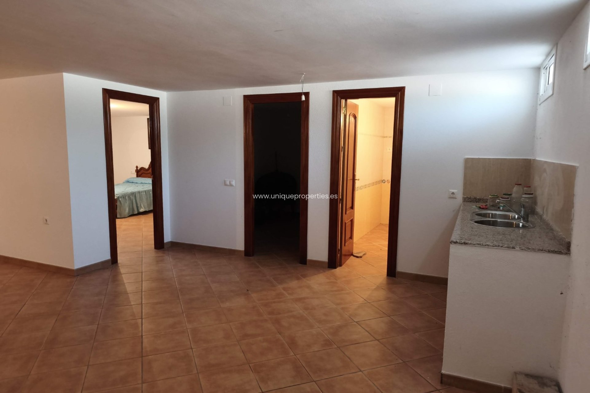 Herverkoop - Villa -
Huescar