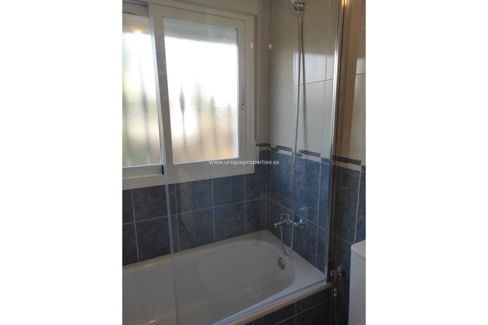 Herverkoop - Villa -
Lucar