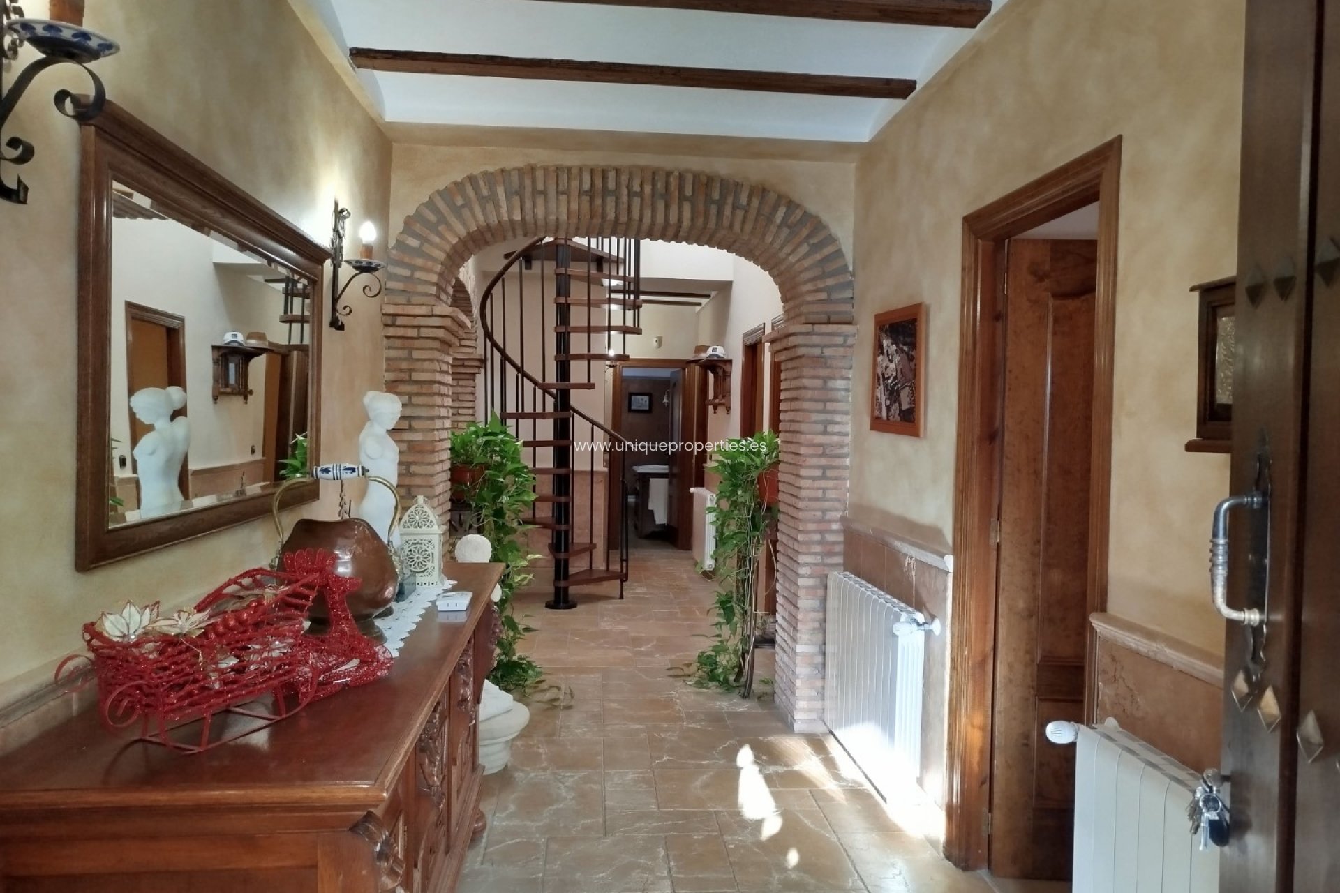 Herverkoop - Villa -
Macael