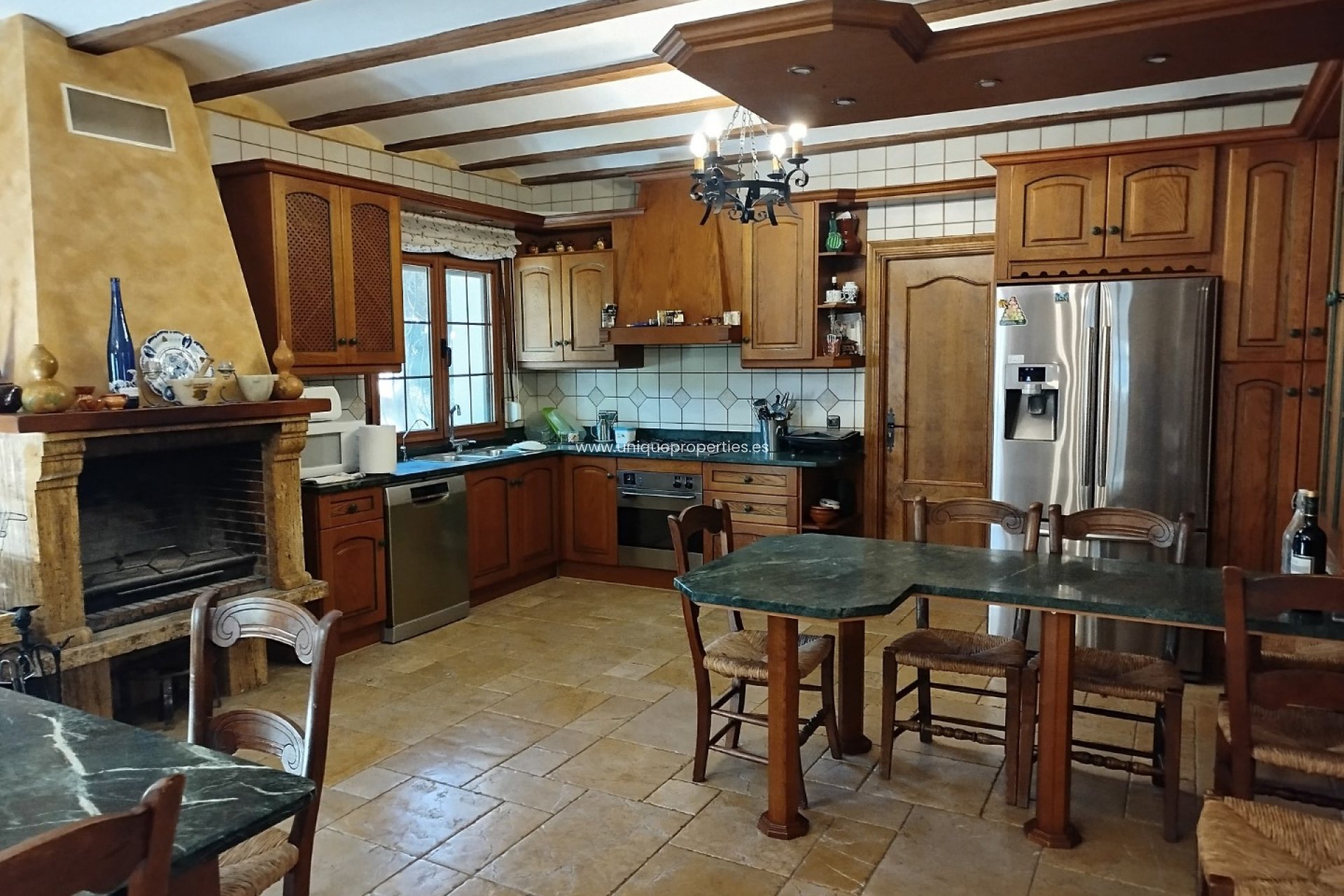 Herverkoop - Villa -
Macael