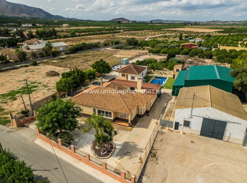Herverkoop - Villa -
Orihuela - La Matanza
